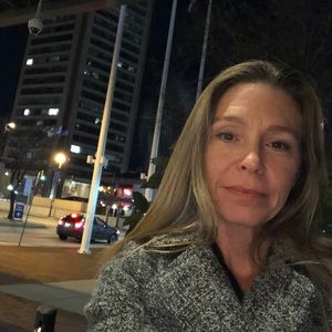 Meet your Posher, Sabra